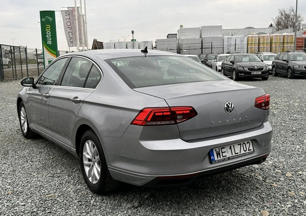 Volkswagen Passat cena 79900 przebieg: 111800, rok produkcji 2020 z Wojkowice małe 379